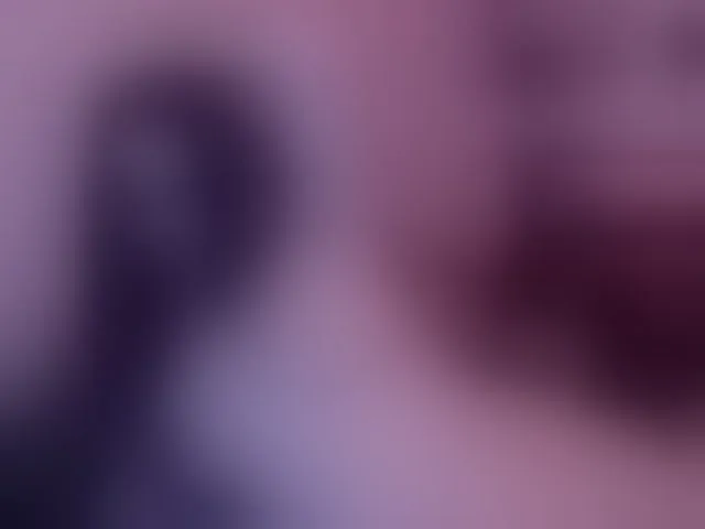 Live sex webcam photo for Bambi-40 #293523105