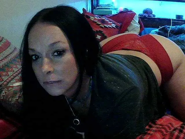 Live sex webcam photo for Bambi-40 #293580313