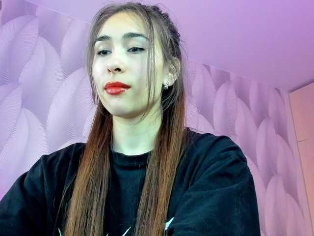 Live sex webcam photo for Bambiiiii #277798185