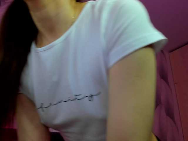 Live sex webcam photo for Bambiiiii #277850562