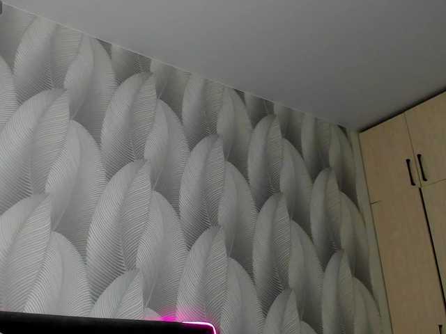 Live sex webcam photo for Bambiiiii #277886682