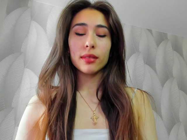 Live sex webcam photo for Bambiiiii #277938732