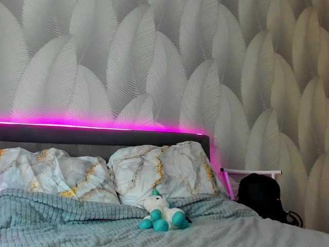 Live sex webcam photo for Bambiiiii #277984588