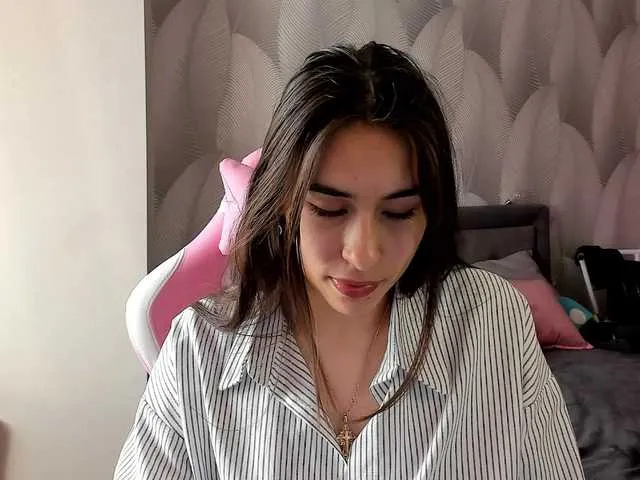 Live sex webcam photo for Bambiiiii #290398839