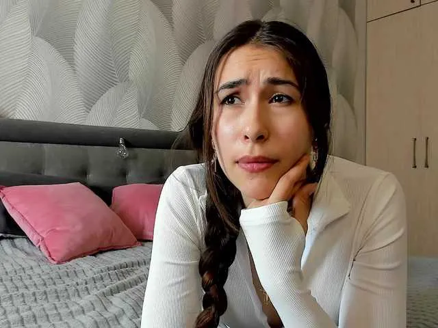 Live sex webcam photo for Bambiiiii #290935686