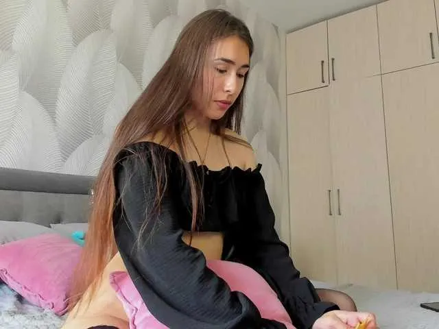 Live sex webcam photo for Bambiiiii #291410117