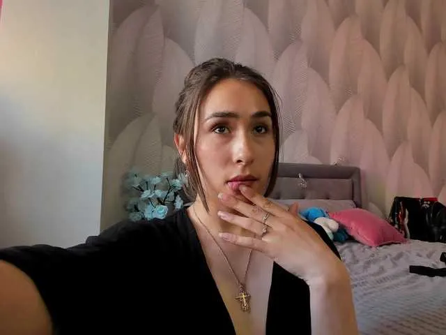 Live sex webcam photo for Bambiiiii #291432562