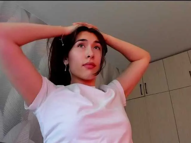 Live sex webcam photo for Bambiiiii #292360503