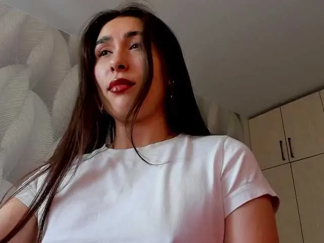 Live sex webcam photo for Bambiiiii #292696090