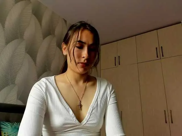 Live sex webcam photo for Bambiiiii #293953216