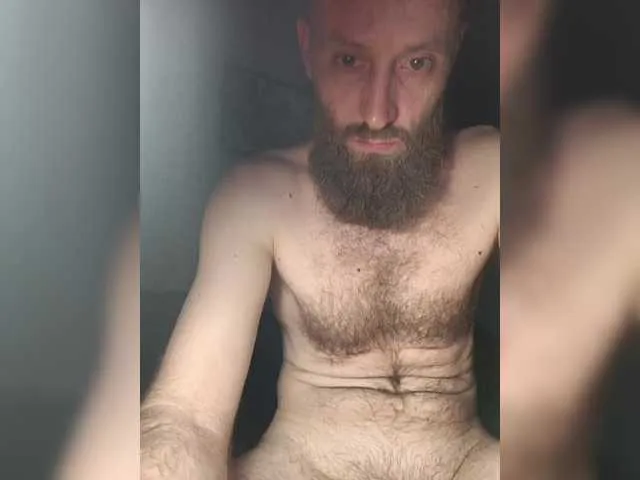 Live sex webcam photo for Bananas1313 #291379707