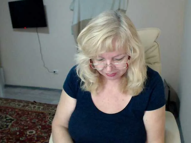 Live sex webcam photo for BarbaraBlondy #290510392