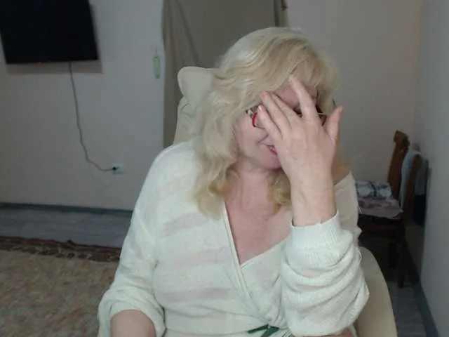 Live sex webcam photo for BarbaraBlondy #290851135