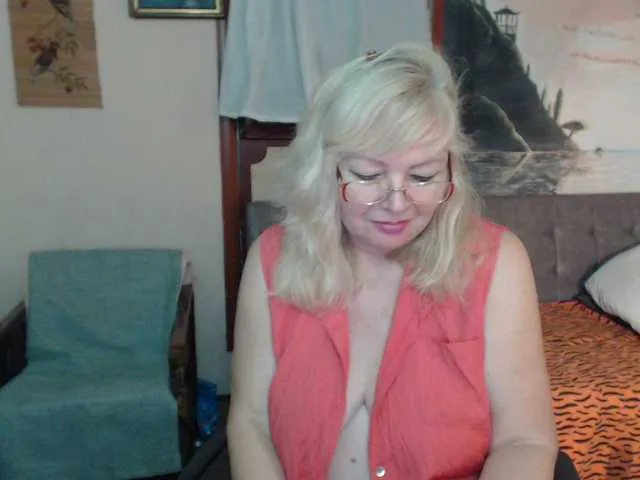 Live sex webcam photo for BarbaraBlondy #292251519