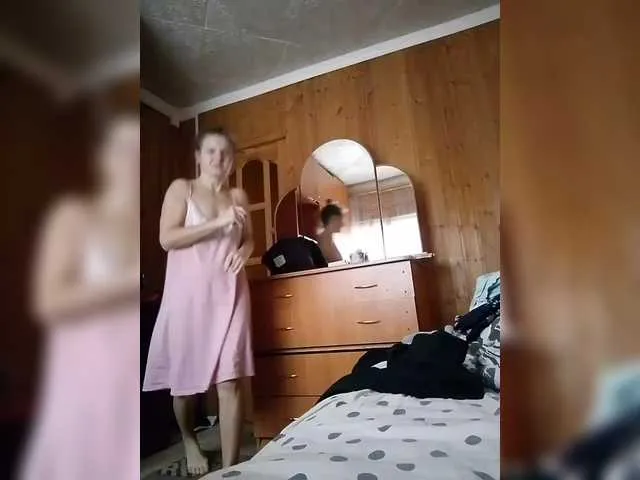 Live sex webcam photo for BarbiGirla #290359138