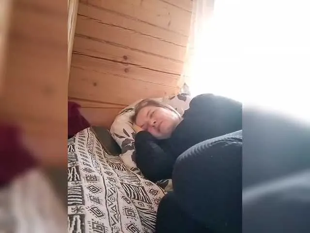 Live sex webcam photo for BarbiGirla #290846943