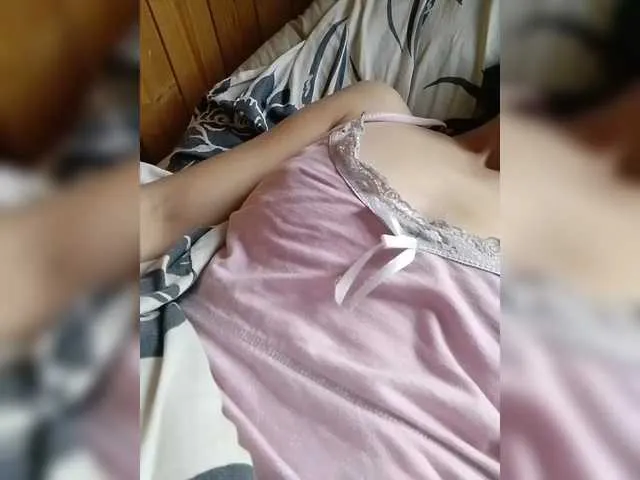 Live sex webcam photo for BarbiGirla #291305677