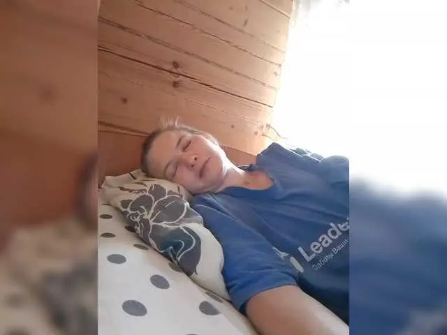 Live sex webcam photo for BarbiGirla #291363904