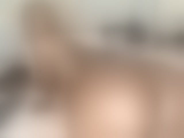 Live sex webcam photo for Barbie-The-Body #292539997