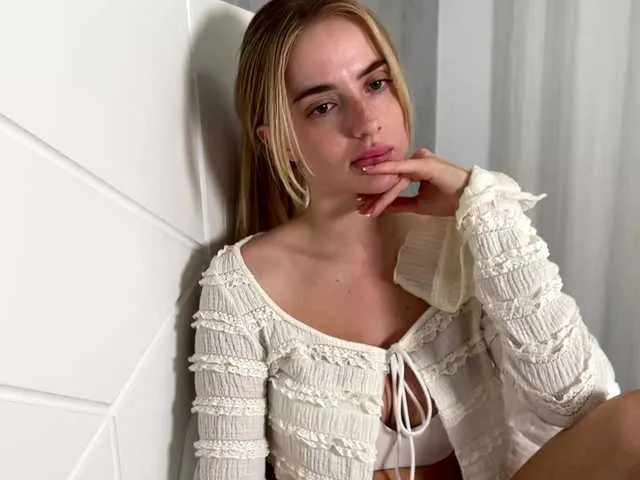 Live sex webcam photo for BarbieSize #291164624