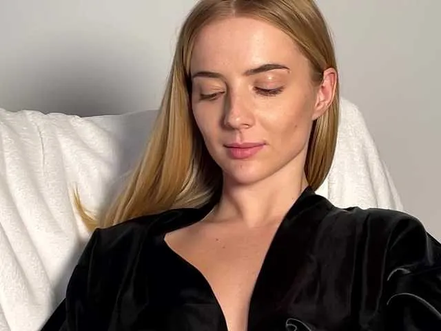 Live sex webcam photo for BarbieSize #292024287