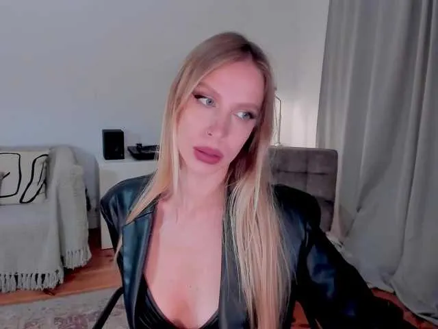 Live sex webcam photo for Basic1nstinct #276699717