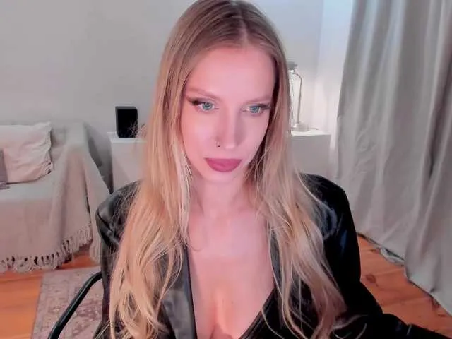 Live sex webcam photo for Basic1nstinct #276786448