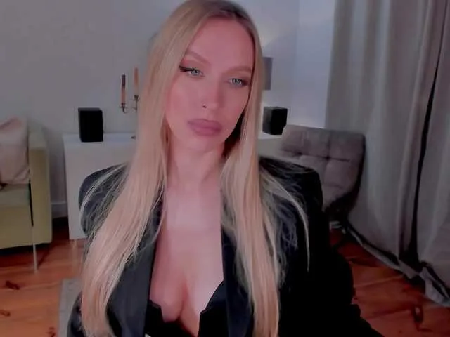 Live sex webcam photo for Basic1nstinct #290270649