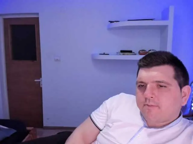 Live sex webcam photo for Basystem #288037939