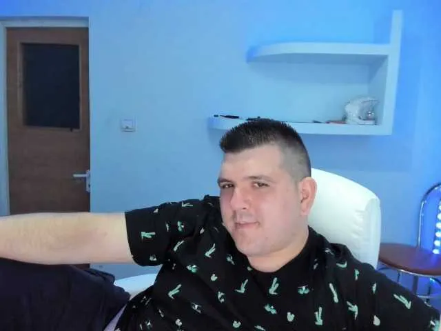 Live sex webcam photo for Basystem #288037978