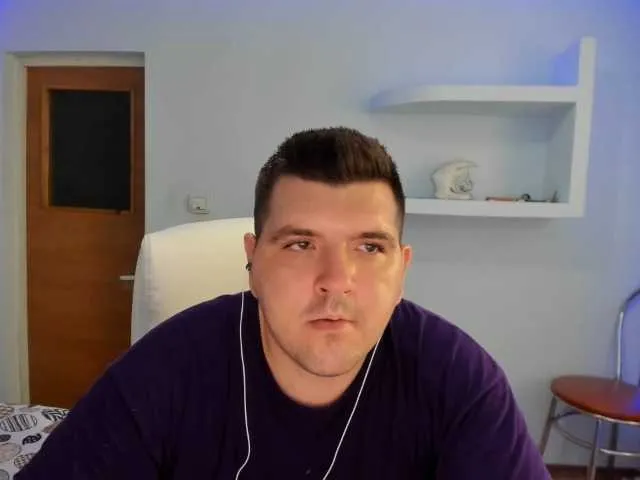 Live sex webcam photo for Basystem #288037992