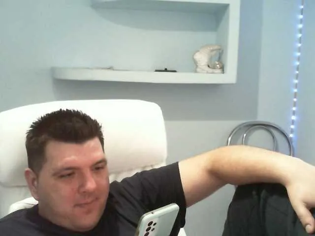 Live sex webcam photo for Basystem #290943247