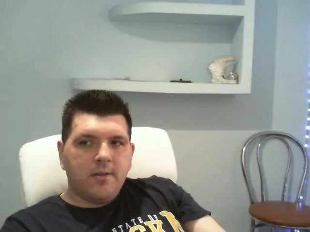 Live sex webcam photo for Basystem #290948896
