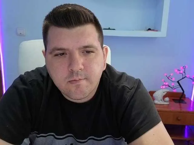 Live sex webcam photo for Basystem #291718931