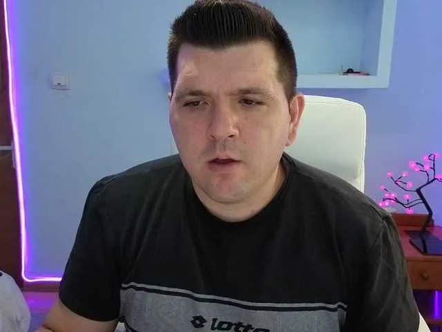 Live sex webcam photo for Basystem #291770449