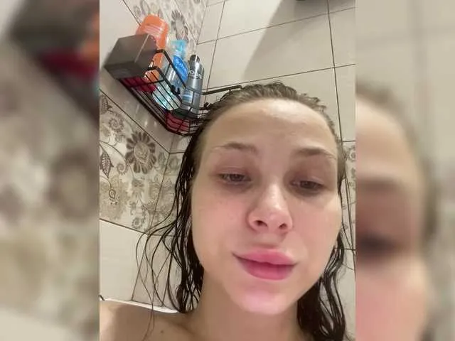 Live sex webcam photo for BattyHils #289558249
