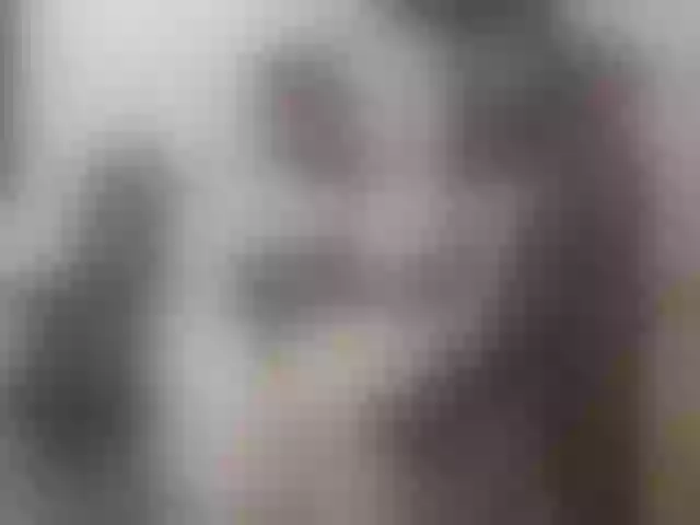 Live sex webcam photo for BattyHils #290377082