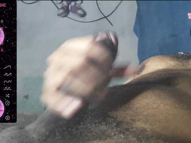 Live sex webcam photo for Bbcblackhot34 #277567420