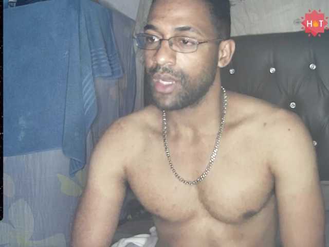 Live sex webcam photo for Bbcblackhot34 #277822245