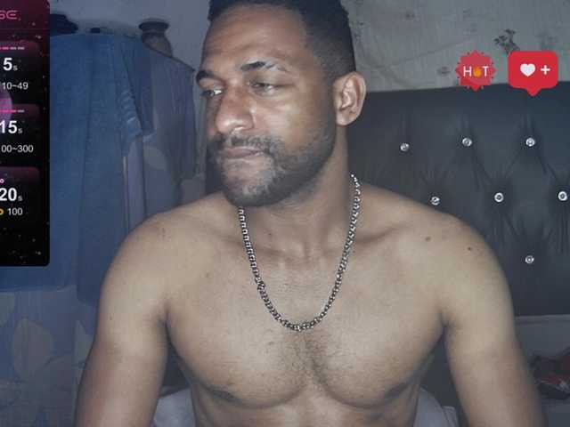 Live sex webcam photo for Bbcblackhot34 #277976835