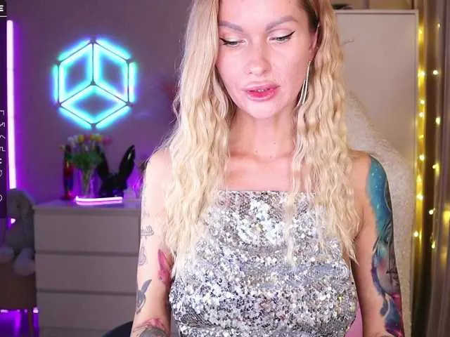 Live sex webcam photo for Be-My-Baby #291722821