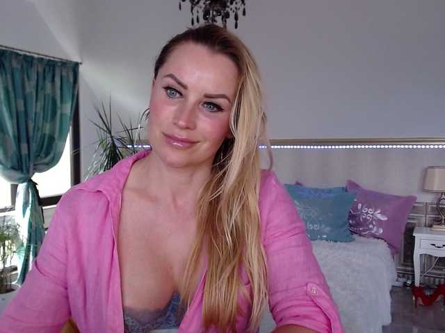 Live sex webcam photo for Beatrice2020 #273407104
