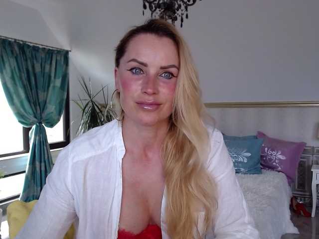 Live sex webcam photo for Beatrice2020 #273635921