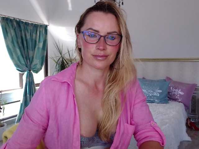 Live sex webcam photo for Beatrice2020 #273664684