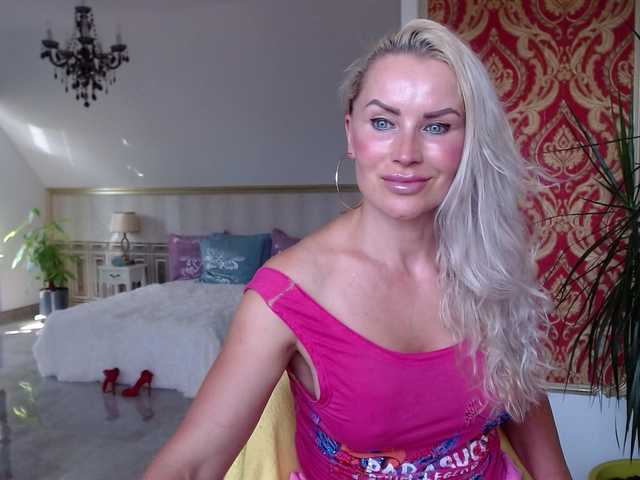 Live sex webcam photo for Beatrice2020 #274319376