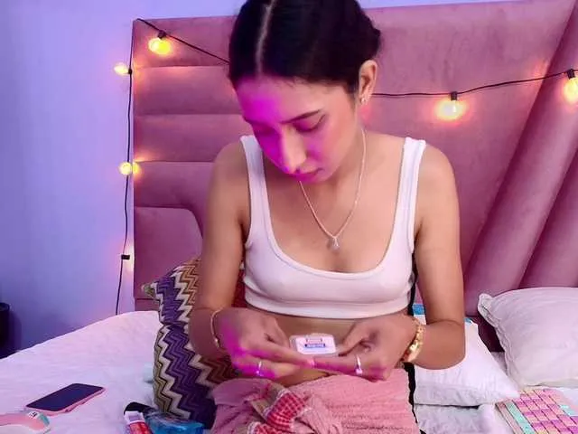 Live sex webcam photo for Beautifulskinny18 #290672579