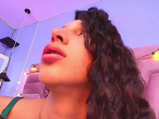 Live sex webcam photo for Beautifulskinny18 #290753753