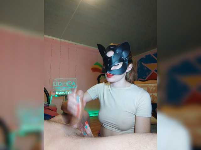 Live sex webcam photo for BeautyTriple #276539905