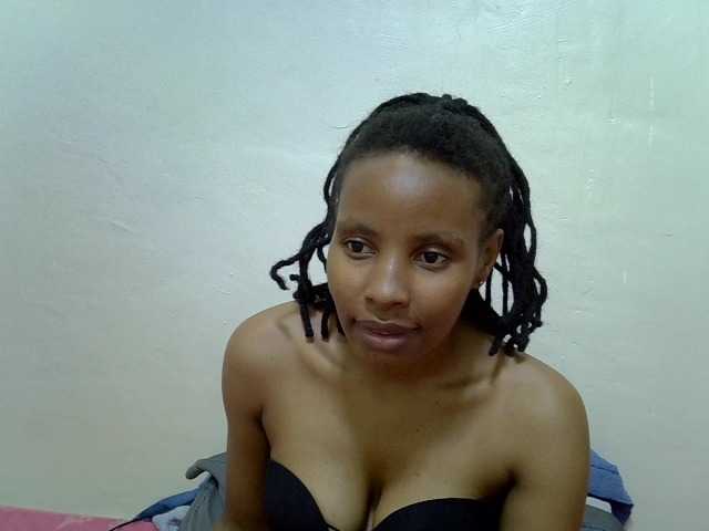 Live sex webcam photo for Beautyjaya3 #293838875