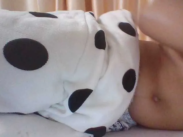 Live sex webcam photo for Beautystar12 #292664536